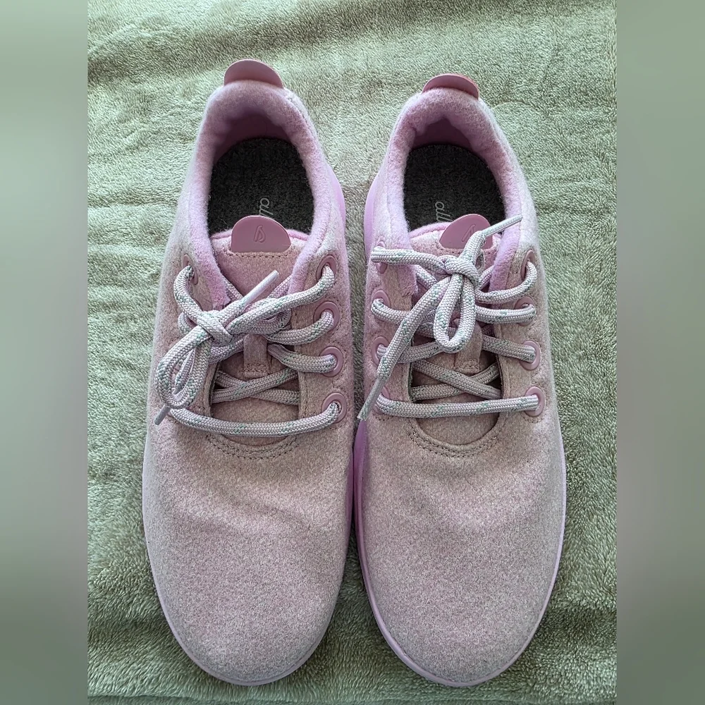 Allbirds Women's Wool Runner Mizzles in Buoyant Pink (Buoyant Pink Sole) 7 8 - Picture 2 of 4